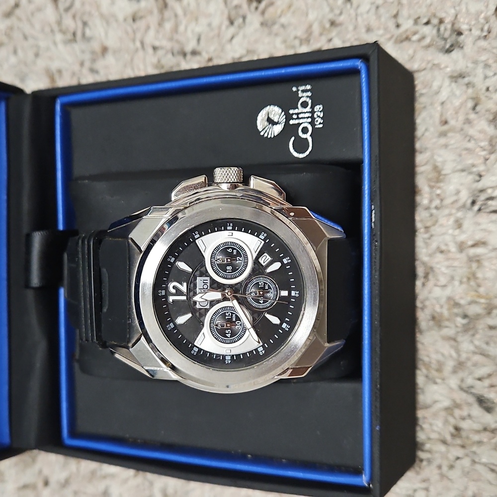 Like New Colibri Mens Stealth 3 Eye Chronograph Watch 43mm